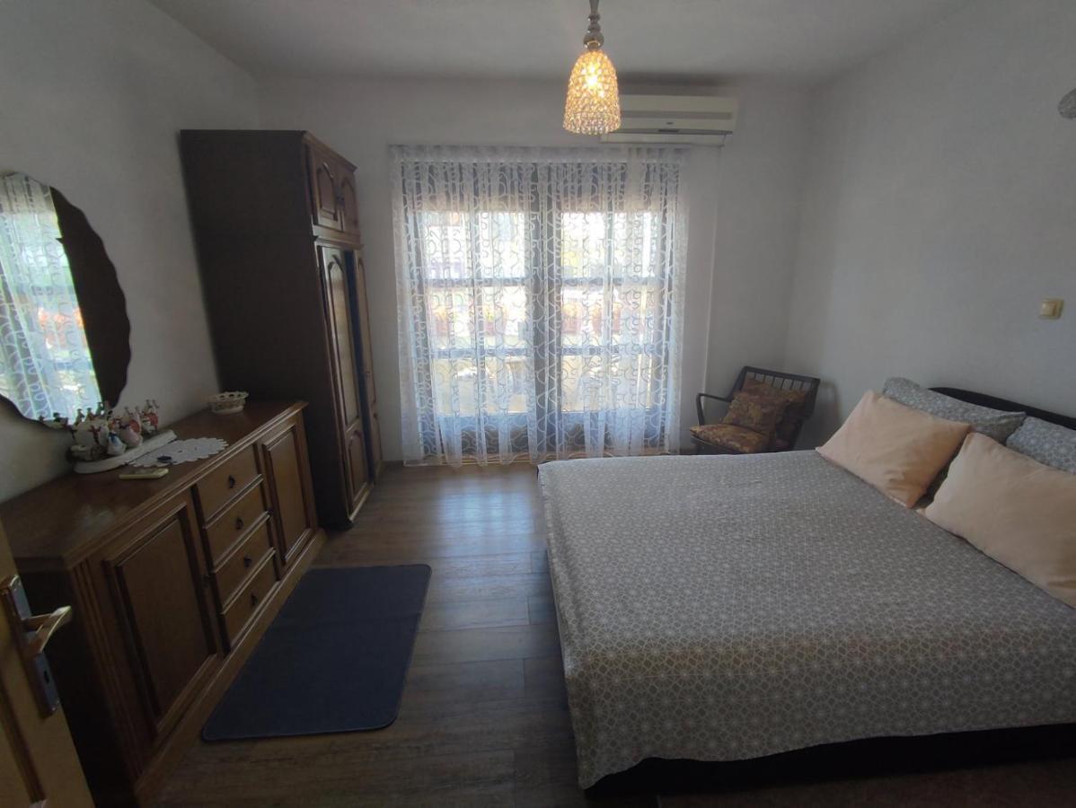 Apartman Hujic Lägenhet Bihać Exteriör bild