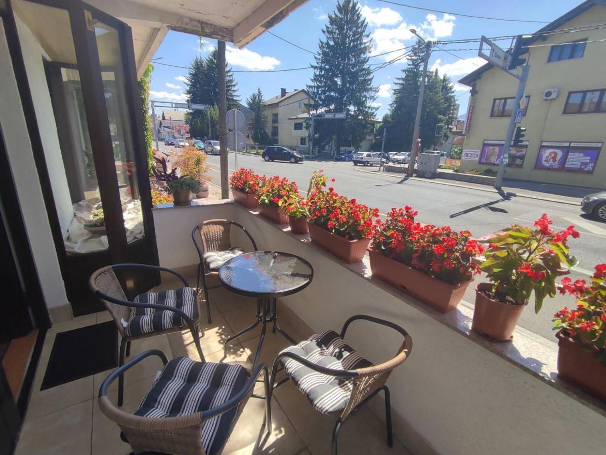 Apartman Hujic Lägenhet Bihać Exteriör bild