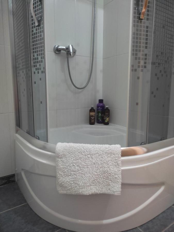 Apartman Hujic Lägenhet Bihać Exteriör bild