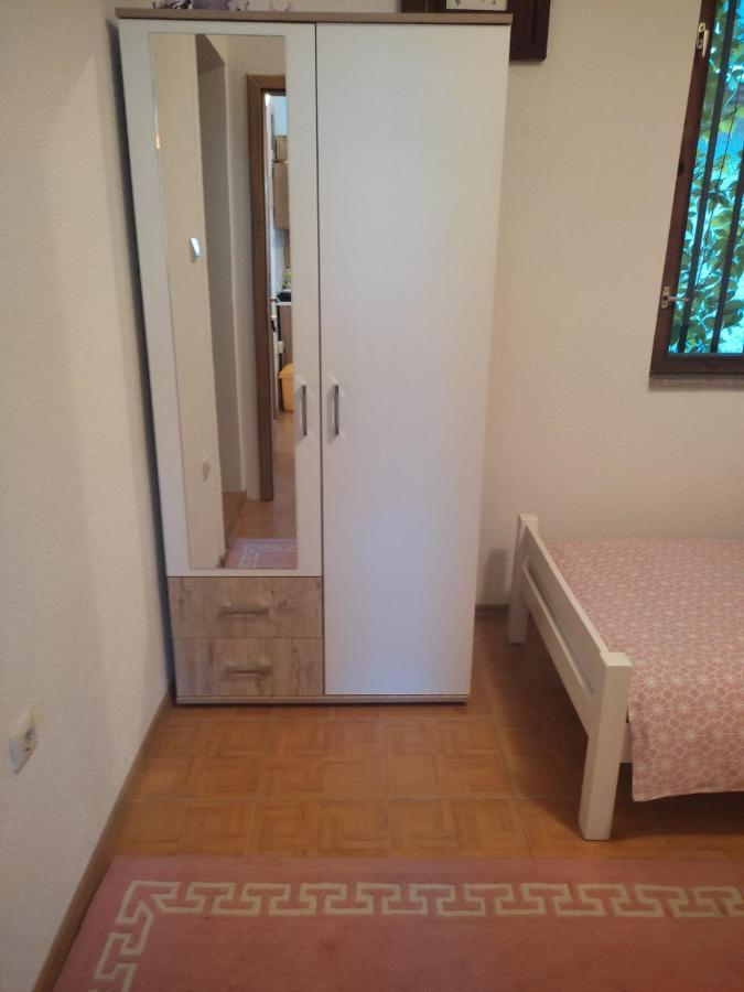 Apartman Hujic Lägenhet Bihać Exteriör bild