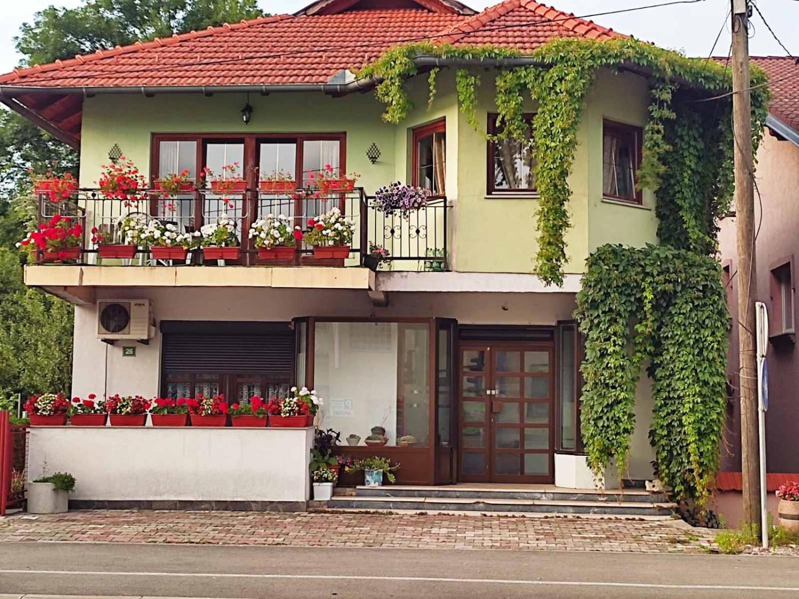 Apartman Hujic Lägenhet Bihać Exteriör bild